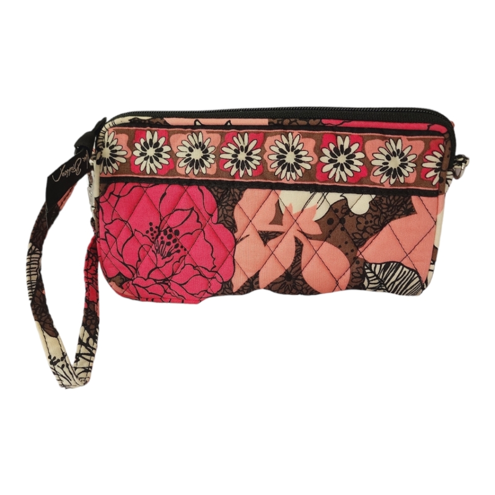 Vera Bradely Wallet/Wristlet. Very Good Pre-owned Condition With No Sign…